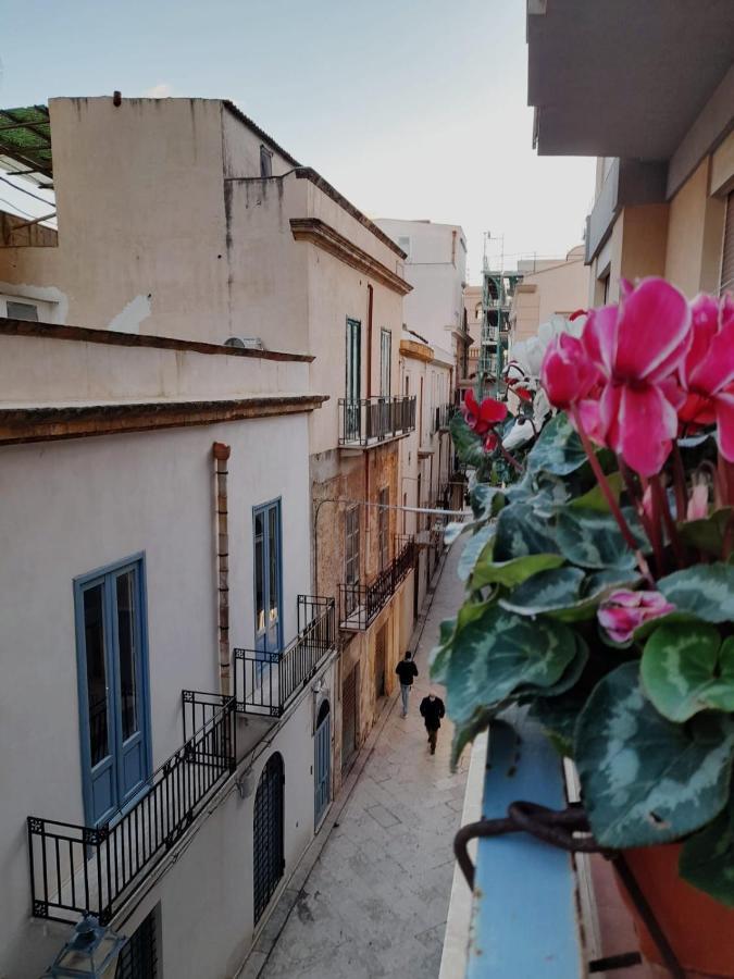 Casetta In Centro Marsala Bagian luar foto